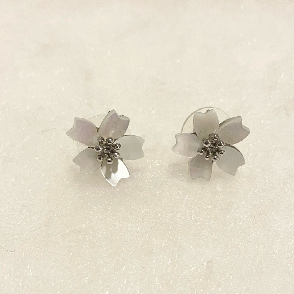 Flower studs - Ann Taylor